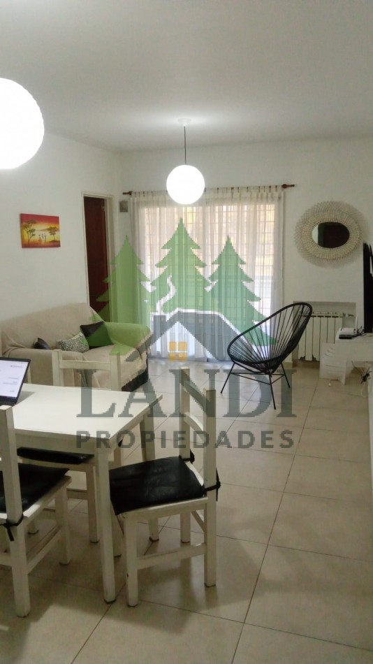 Vivi la experiencia de Pinamar en este comodo y luminoso departamento, pileta exterior y sum con parrilla