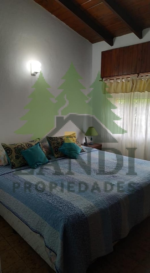 EXCELENTE CHALET + MONOAMBIENTE EN ZONA RESIDENCIAL
