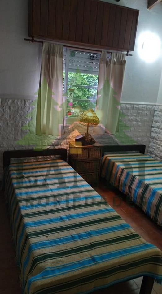 EXCELENTE CHALET + MONOAMBIENTE EN ZONA RESIDENCIAL