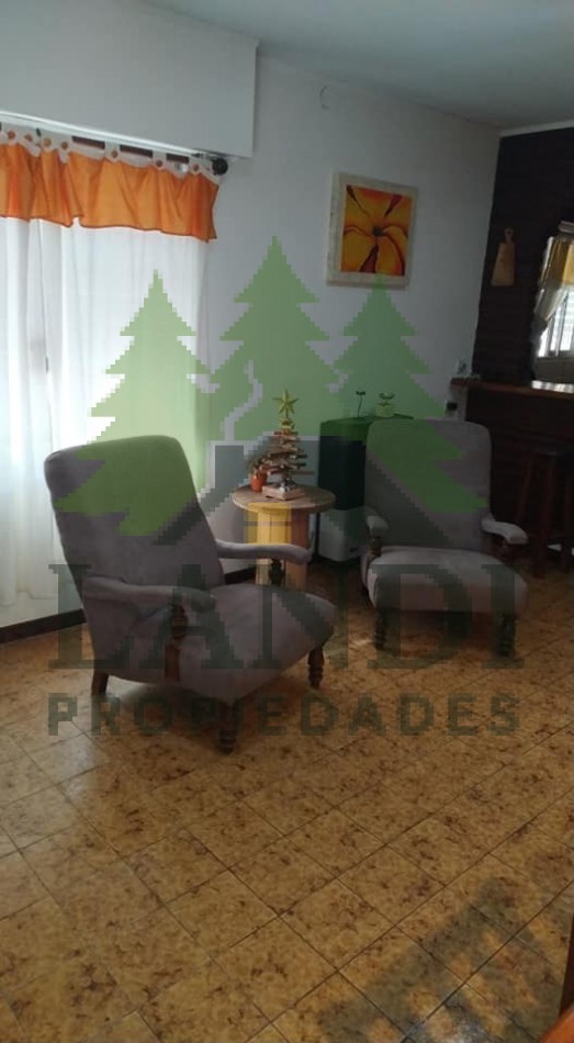 EXCELENTE CHALET + MONOAMBIENTE EN ZONA RESIDENCIAL