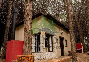 Hermosa casa en alquiler anual en la localidad de Mar Azul